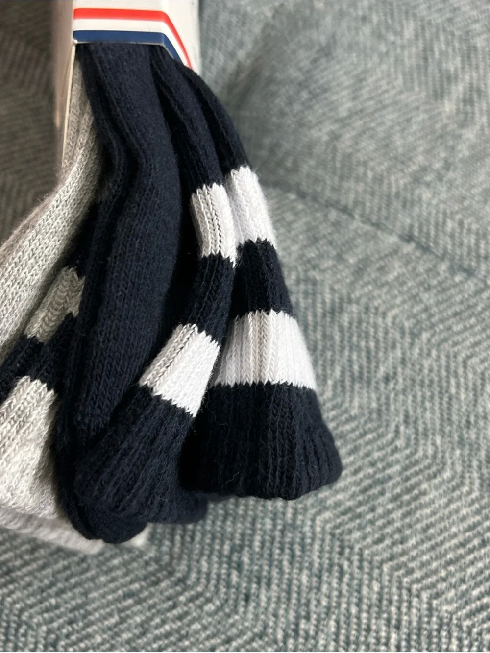 Fruit of the Loom Mens Americana Crew Socks, 2-Pack, Navy/ Gray-Shoe Size 6-12